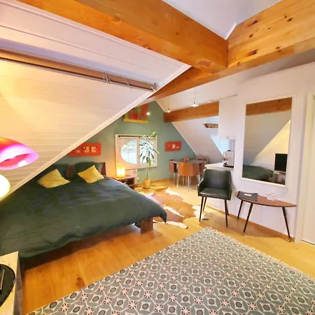 Riviera Apartment *