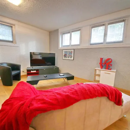 Riviera Apartment *